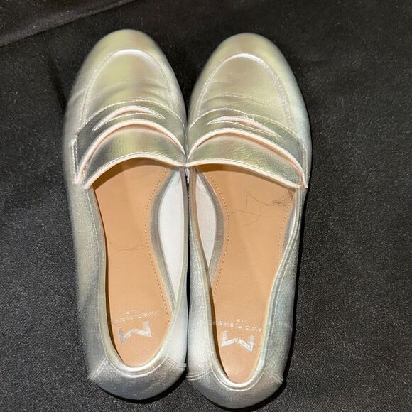 Marc Fisher Metallic Silver Penny Loafers Size 8.5 - Picture 7 of 12